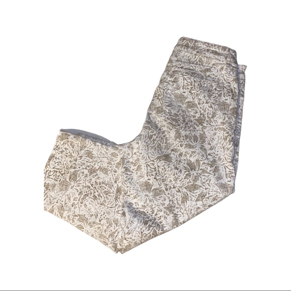 French Dressing Jeans | Cropped Capris - Picture 2 of 5